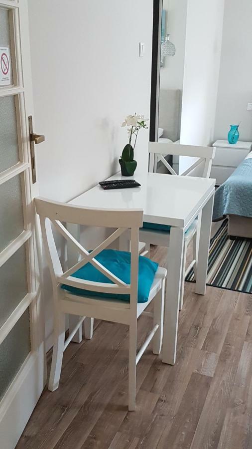 Apartment Cherry Queen Belgrad Exteriör bild