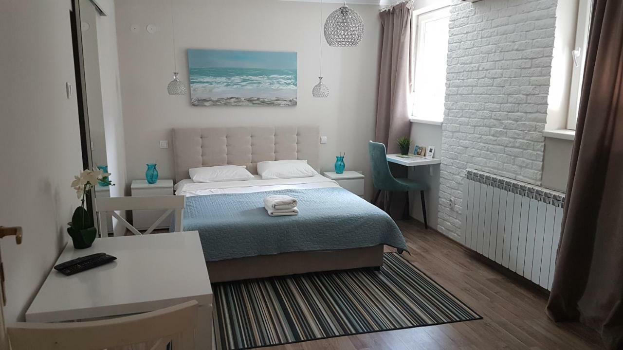 Apartment Cherry Queen Belgrad Exteriör bild